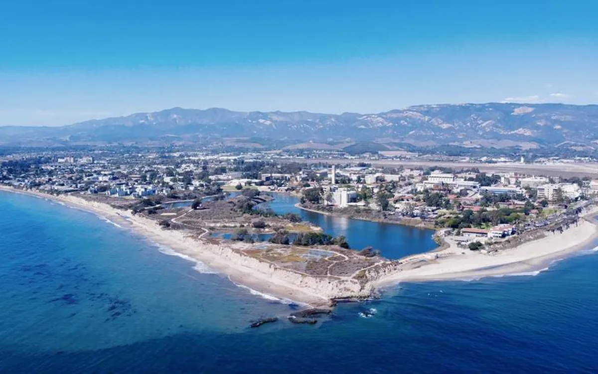加州大学圣塔芭芭拉分校 UCSB