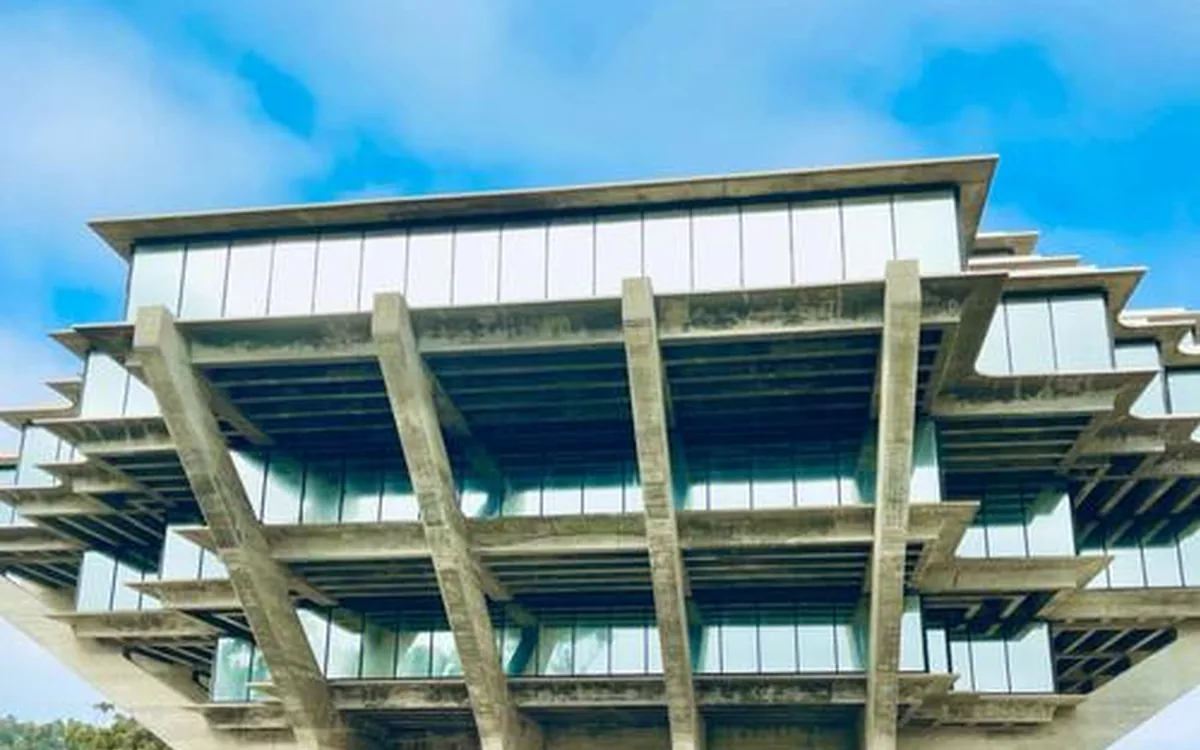 加州大学圣地亚哥分校 UCSD
